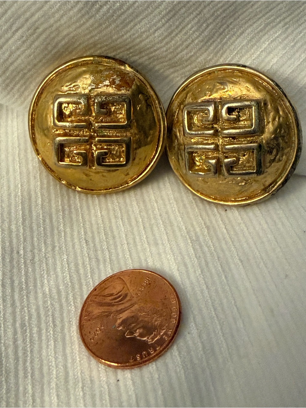 Givenchy Gold -tone Round Logo Button clip Earrings - Pair - Picture 2 of 4